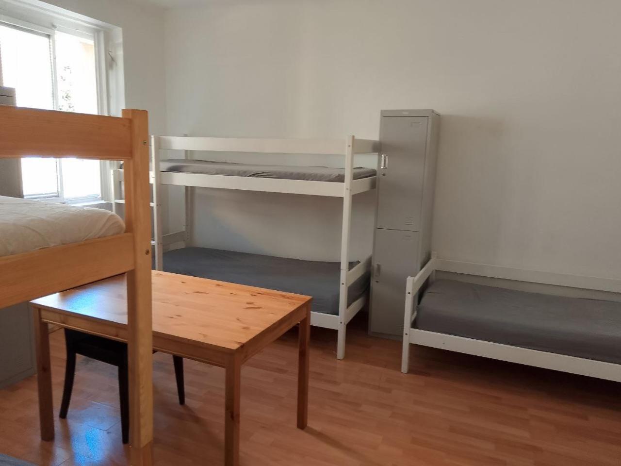Klamovka Hostel - Prague — Photos 2